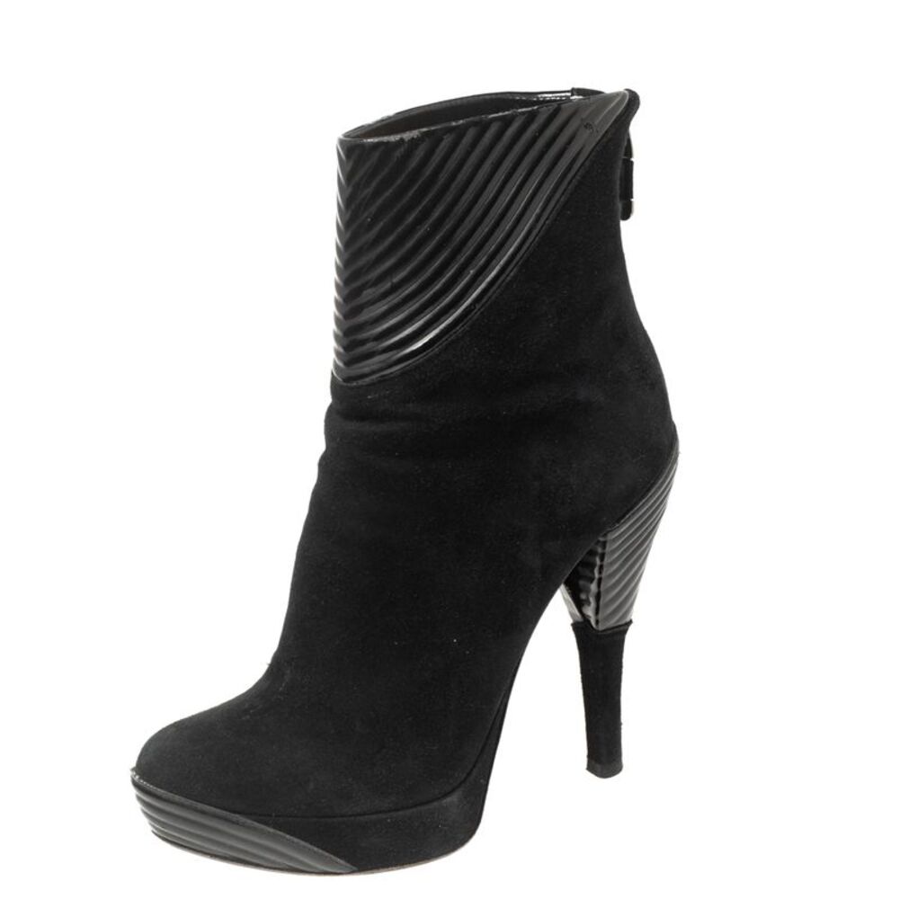 Loriblu Size 37 Black Leather And Suede Ankle Length Boots